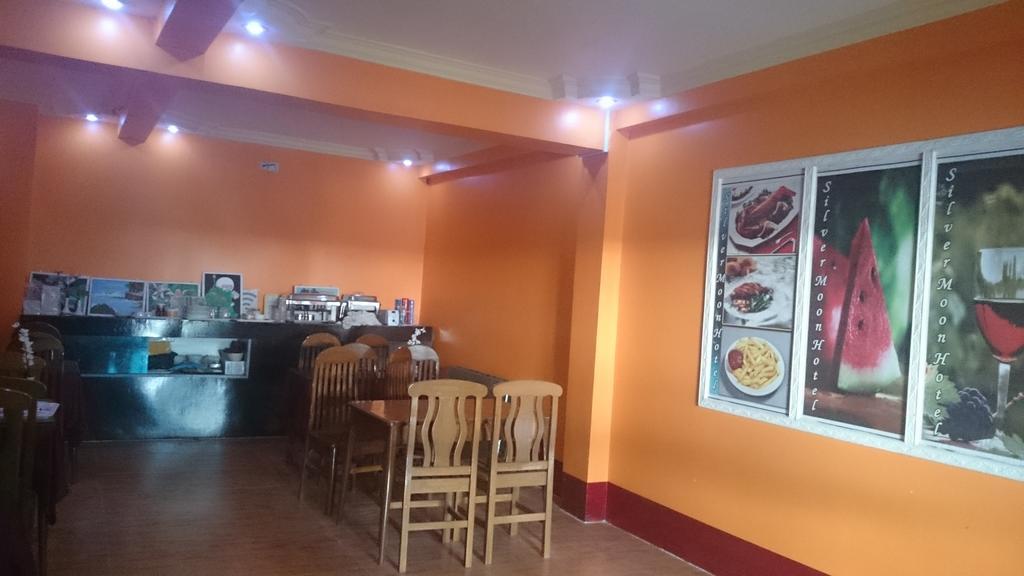 Silver Moon Hotel Янгон Екстер'єр фото